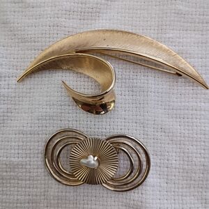 Vintage Trifari Bundle Of 2 Brooches, Stamped, Gold Tone